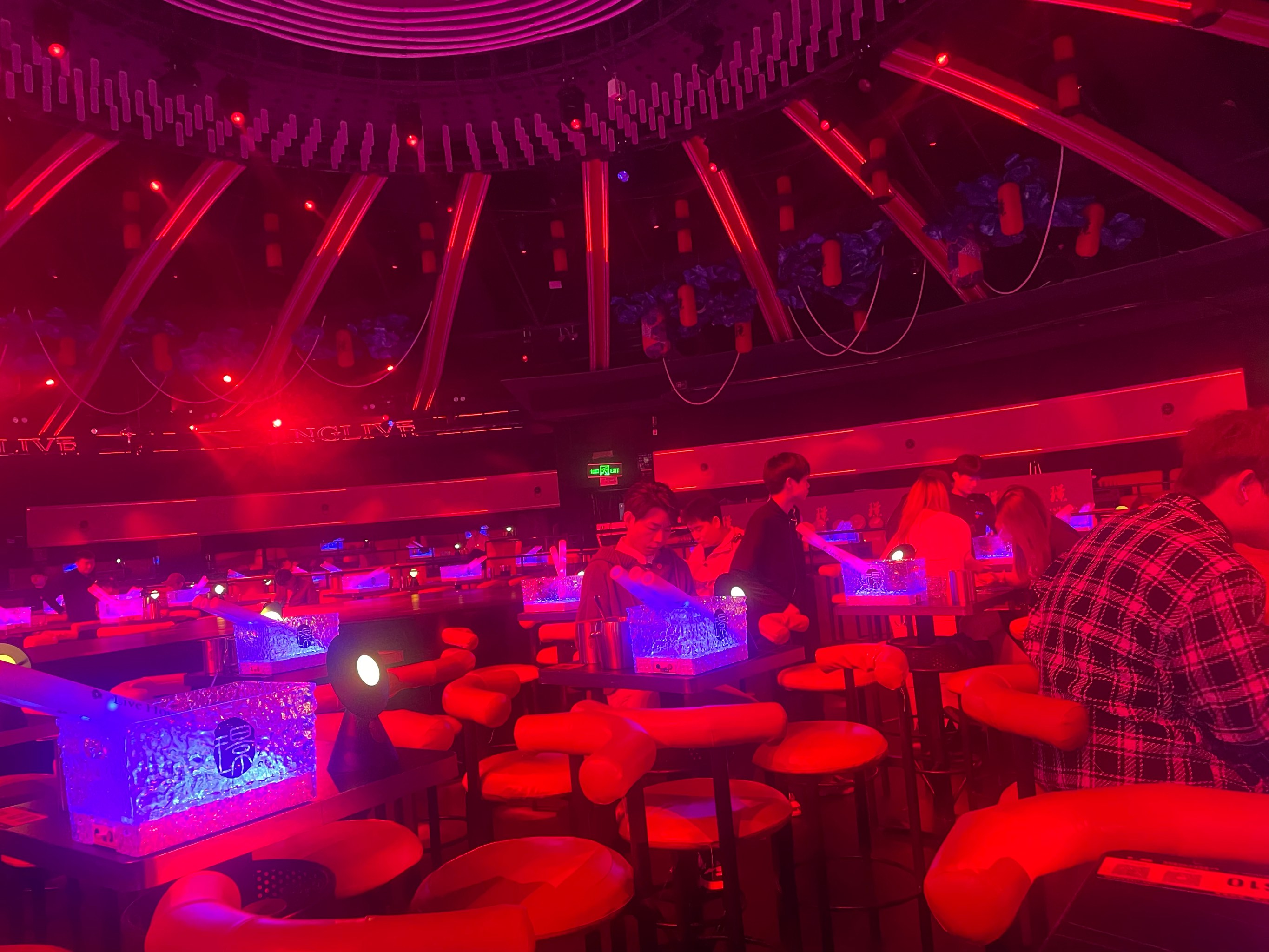 保定商务ktv推荐中低端商务ktv选择指南-定州市ktv预订